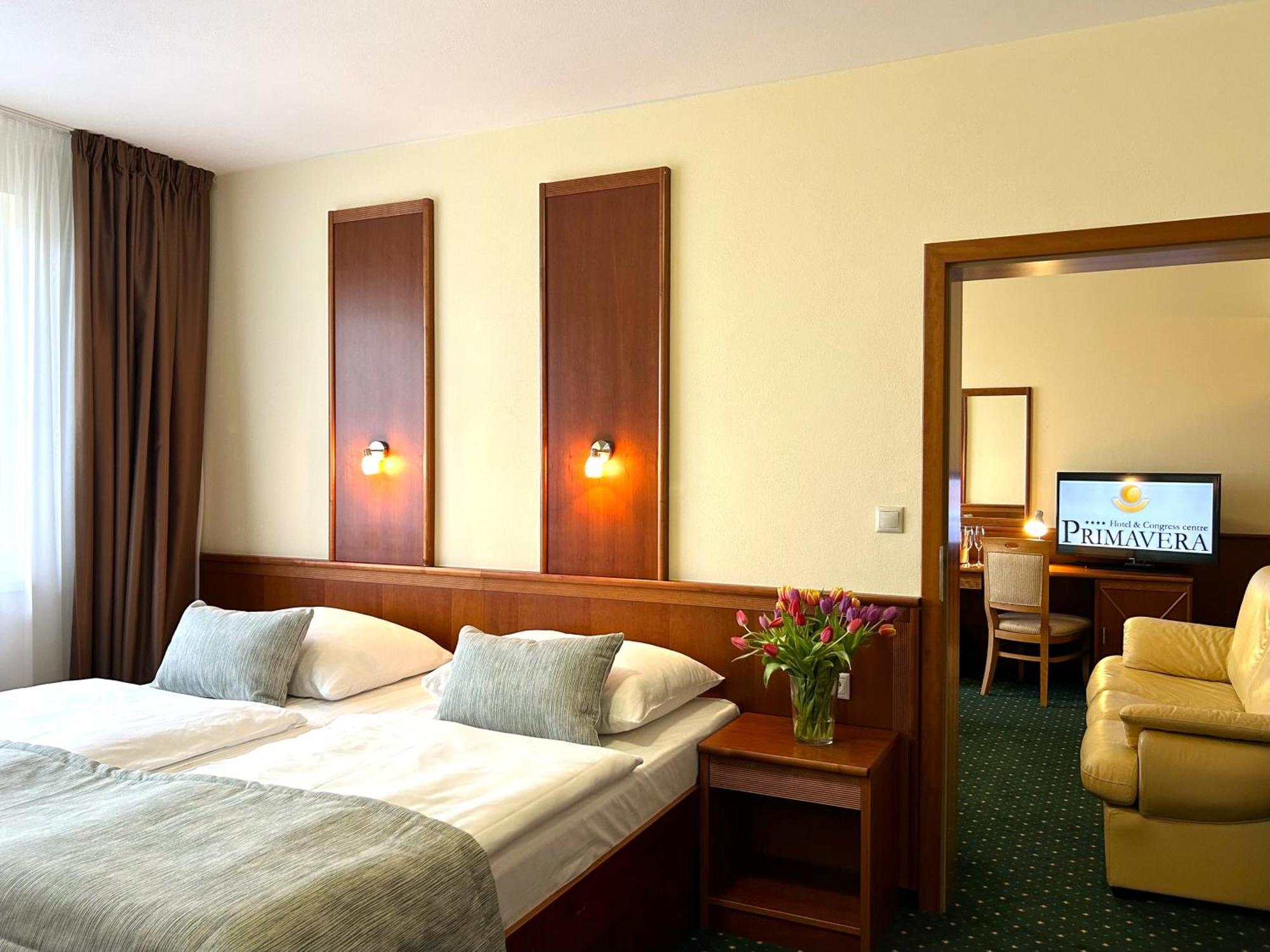 Primavera Hotel & Congress Centre Plzeň Buitenkant foto