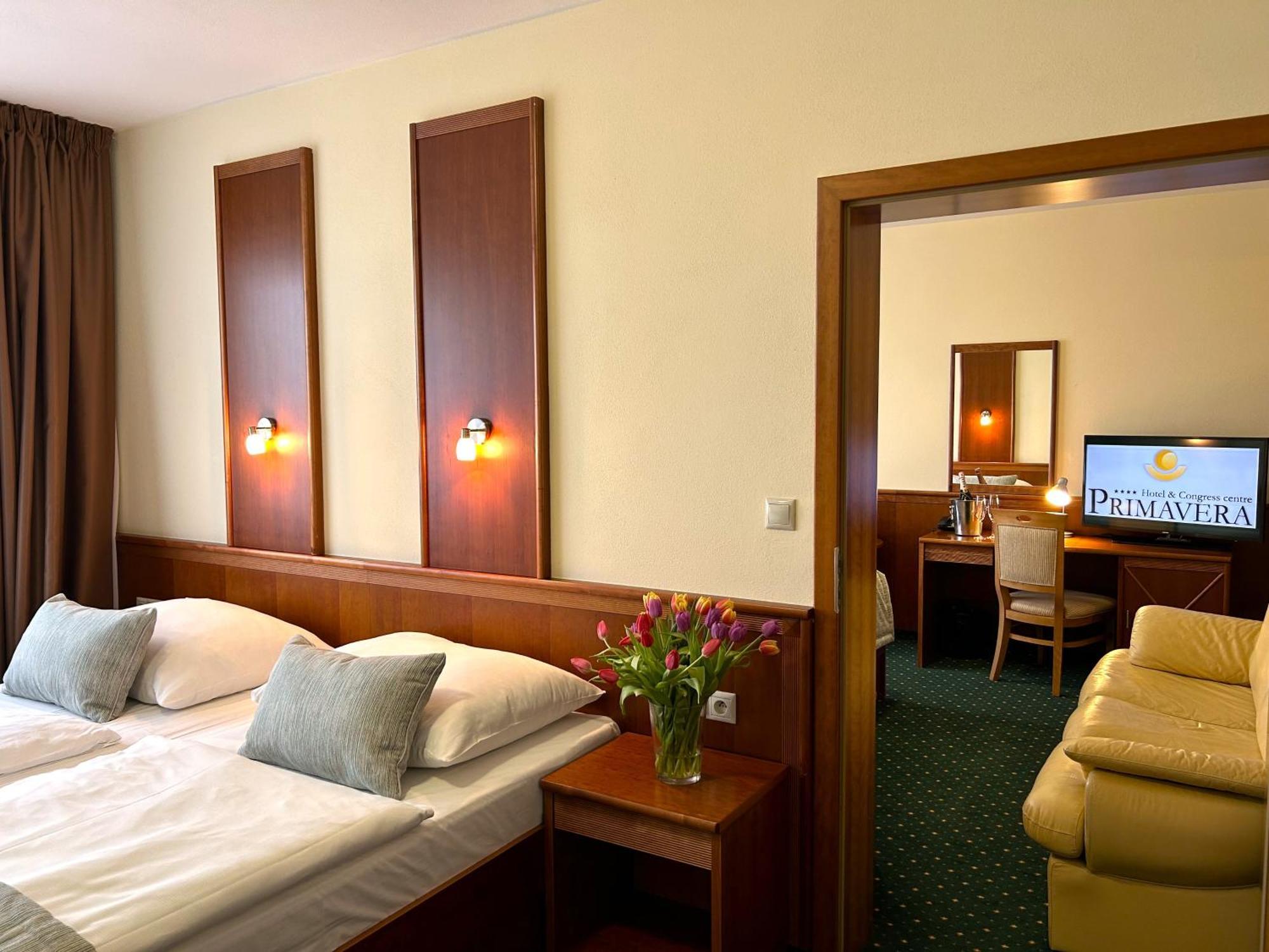 Primavera Hotel & Congress Centre Plzeň Buitenkant foto