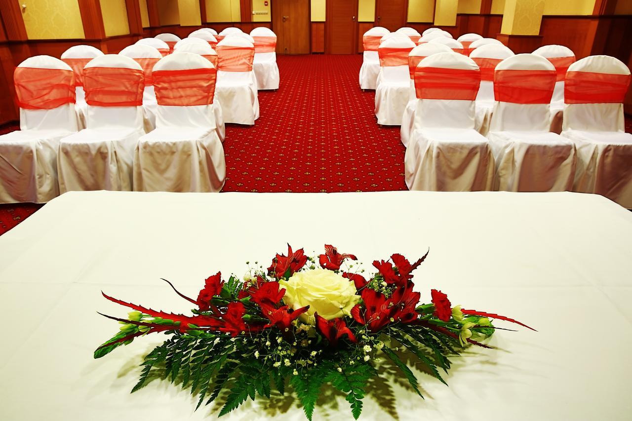 Primavera Hotel & Congress Centre Plzeň Buitenkant foto